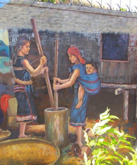 Vẽ tranh sắc màu Tây Nguyên cuộc sống nơi đây