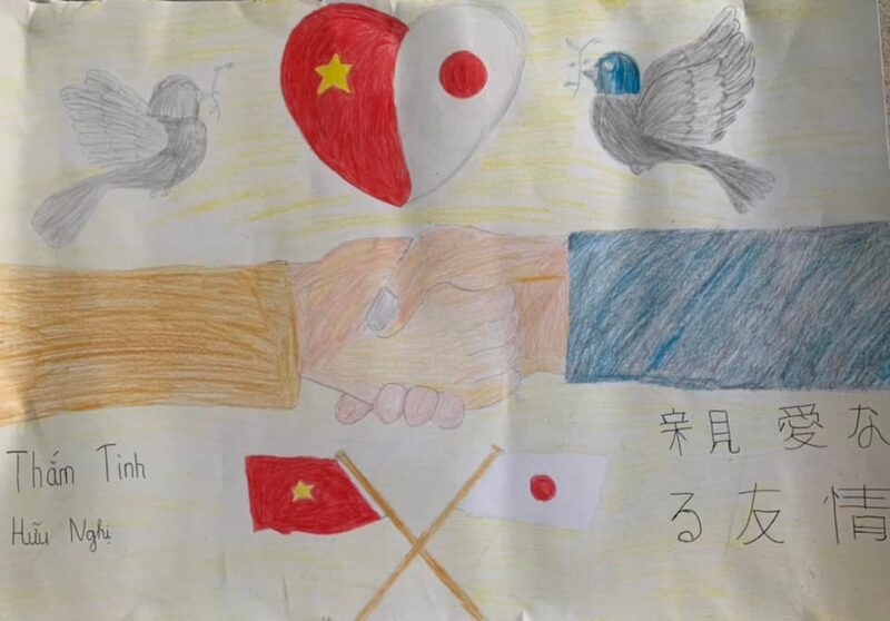 Tranh vẽ thắm tình hữu nghị Việt Nam - Nhật Bản đơn giản