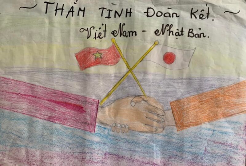 Vẽ tranh thắm tình hữu nghị Việt Nam - Nhật Bản đơn giản mà ý nghĩa