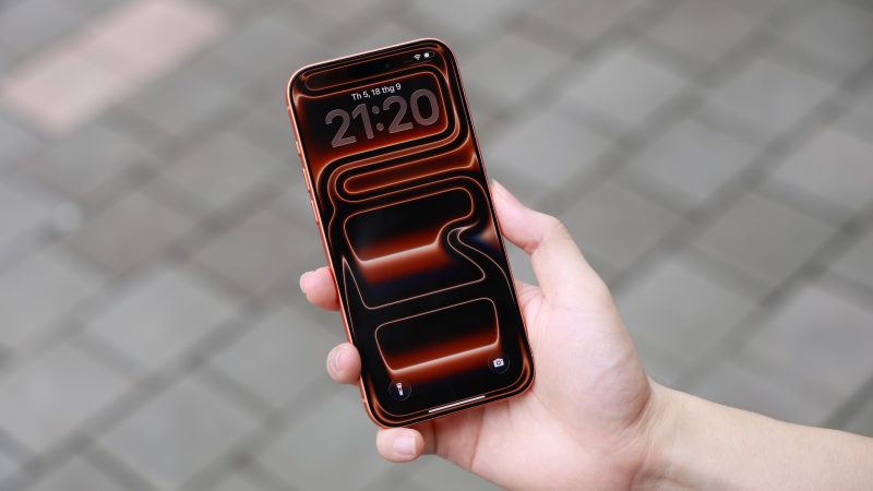 Mặt trước của máy